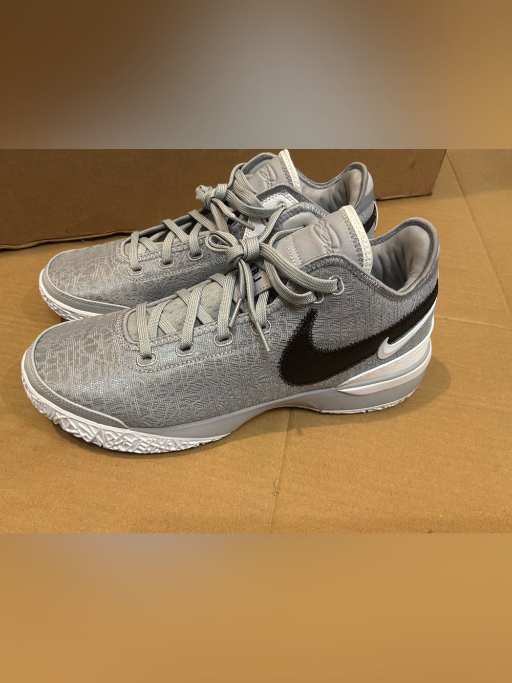 New Nike Zoom LeBron NXXT Gen TB Wolf Grey Basketball FN7092 001 Mens Sz 11.5